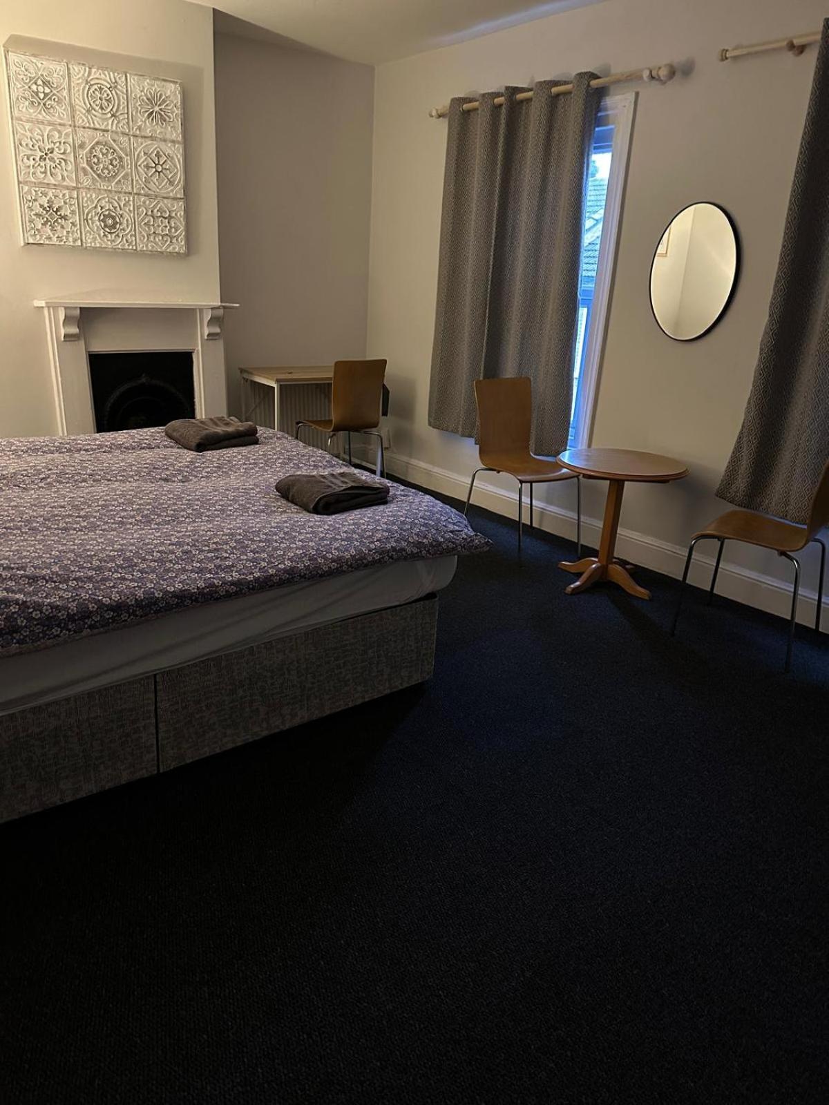 Luton Town House Near Airport Leilighet Eksteriør bilde